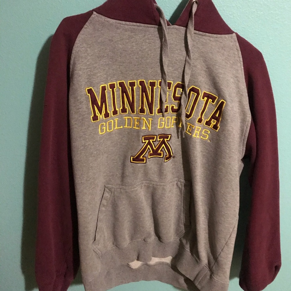 Minnesota gophers sweatshirt